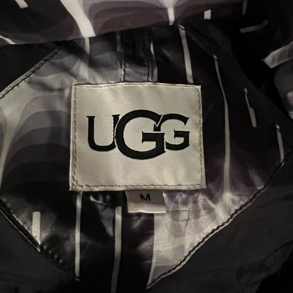 NWT UGG Catherine Puffer Jacket size medium - Picture 10 of 15